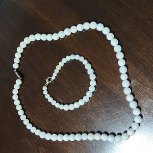 Bracelet and necklace set